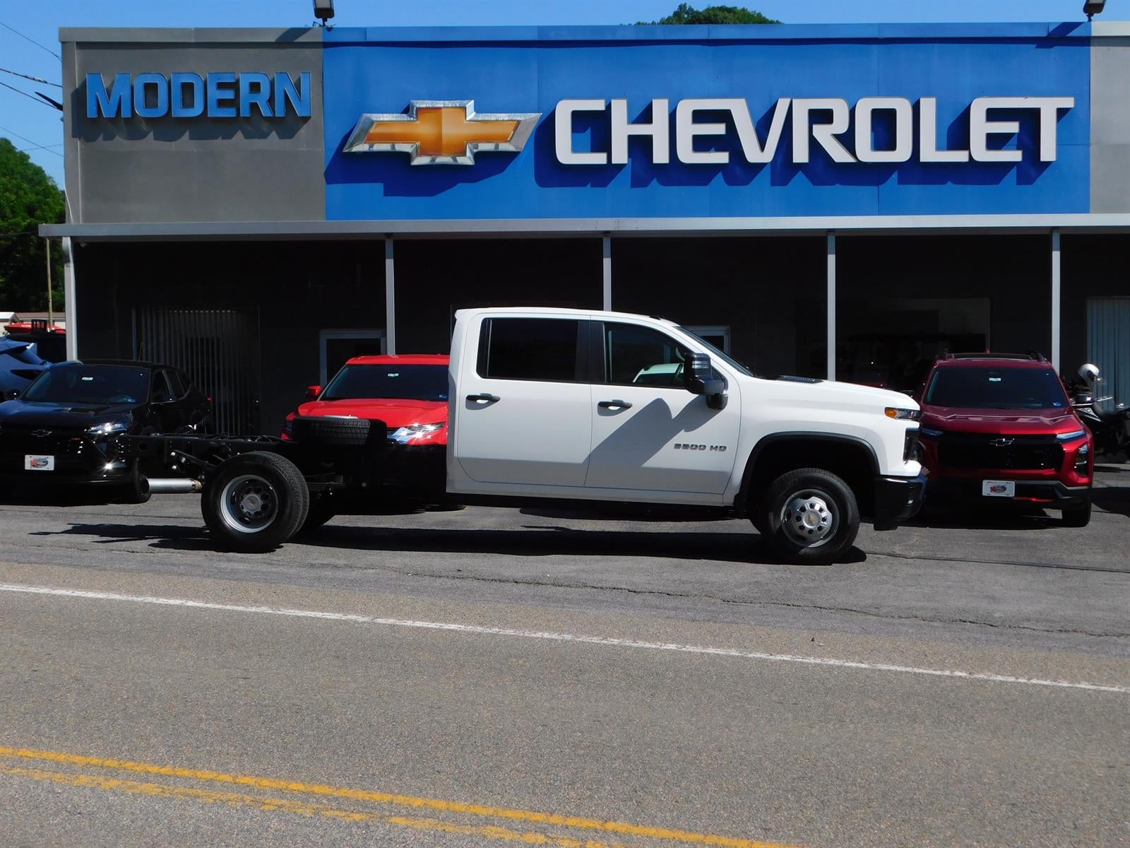 2026 Chevrolet Silverado 3500 HD Chassis Cab Work Truck in Summit White — front three-quarter view