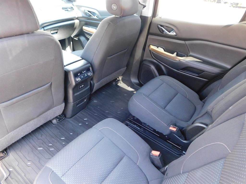 2021 GMC Acadia — detail view
