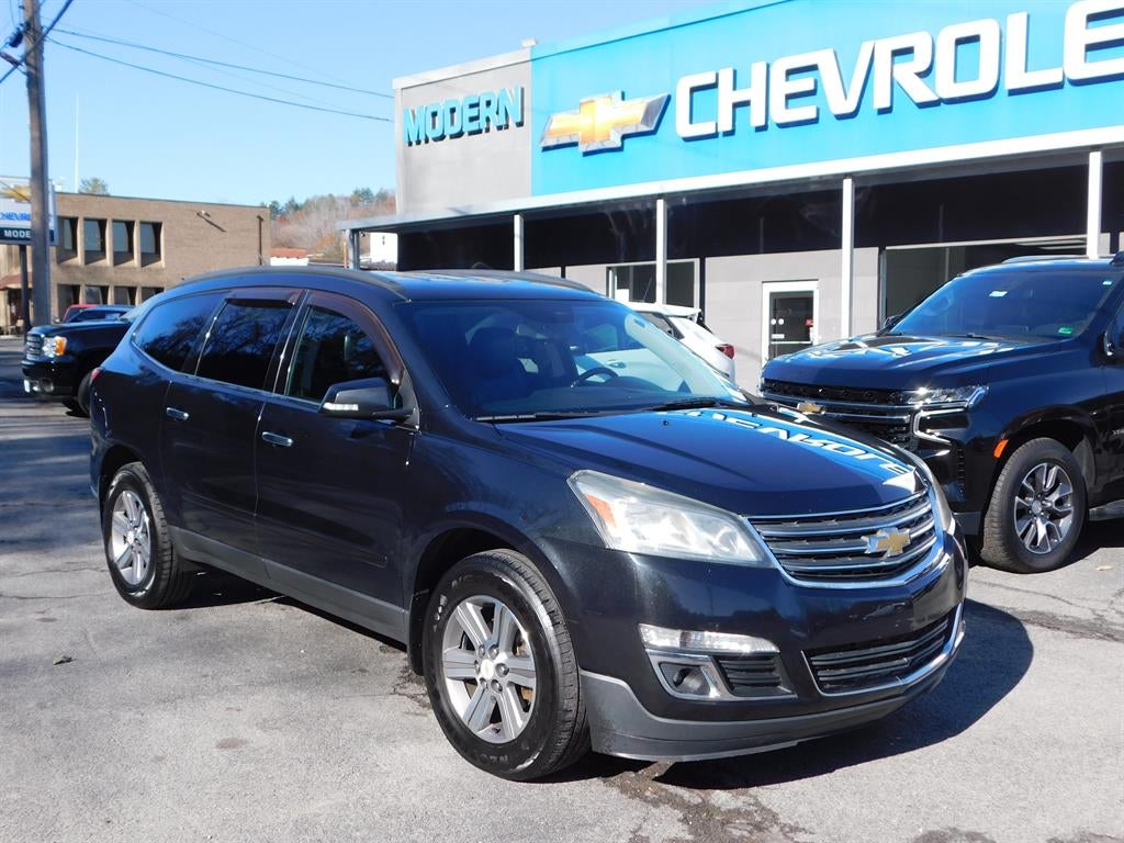 2015 Chevrolet Traverse LT in Black Granite Metallic — front three-quarter view